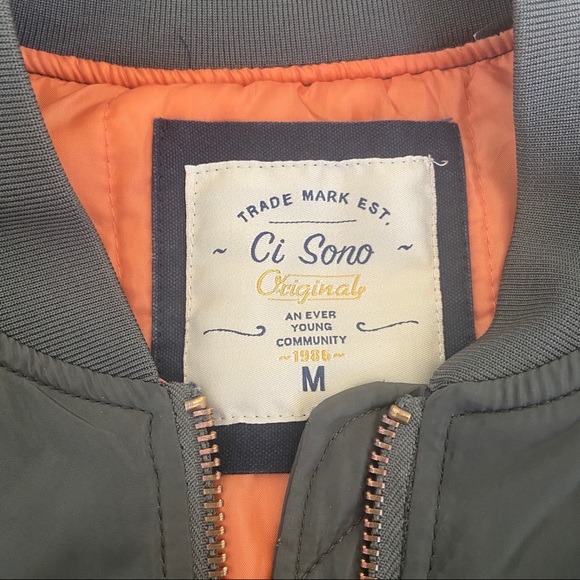 Bomber Jacket - Picture 5 of 8